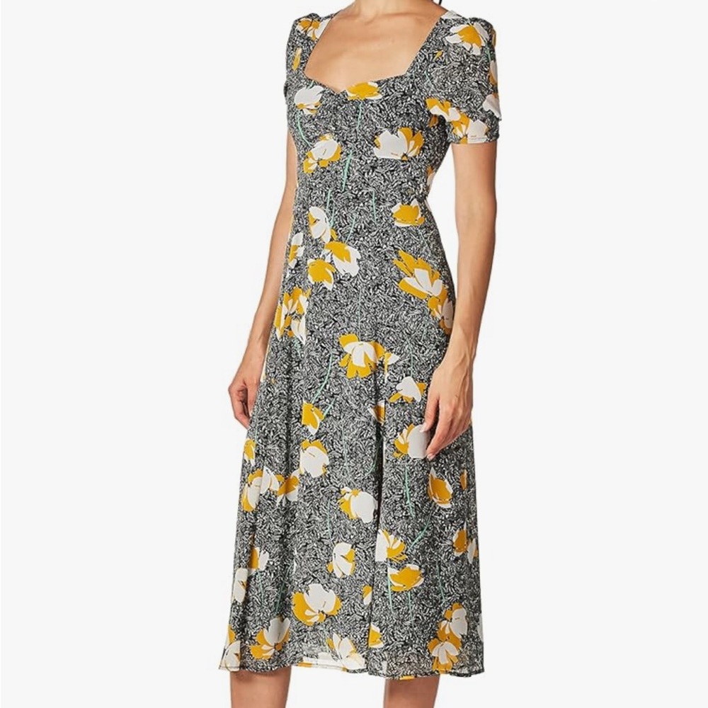 NWT Astr the label zenn sweetheart midi dress size medium